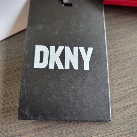 NWT DKNY Fuchsia Pleated Tank Top - Picture 10 of 14